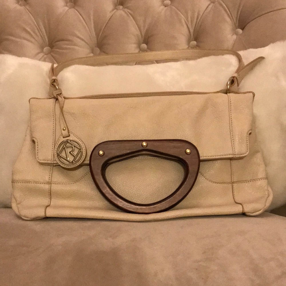 Relic cream purse.